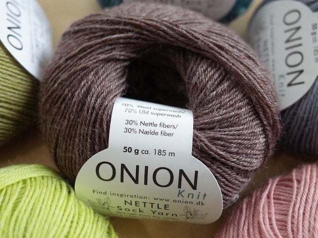 Onion Nettle Sock | itoshigoto