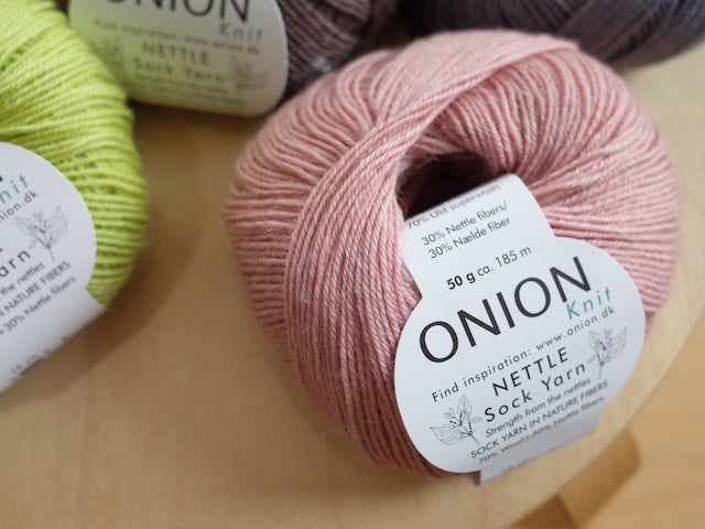 Onion Nettle Sock | itoshigoto